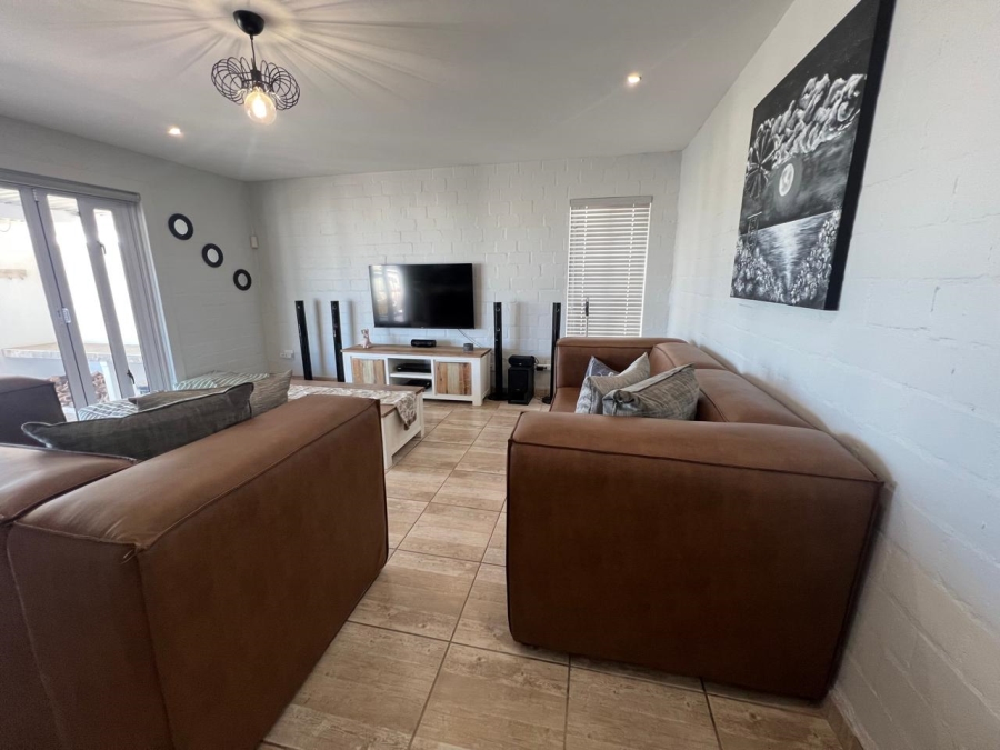 4 Bedroom Property for Sale in Da Gama Bay Western Cape